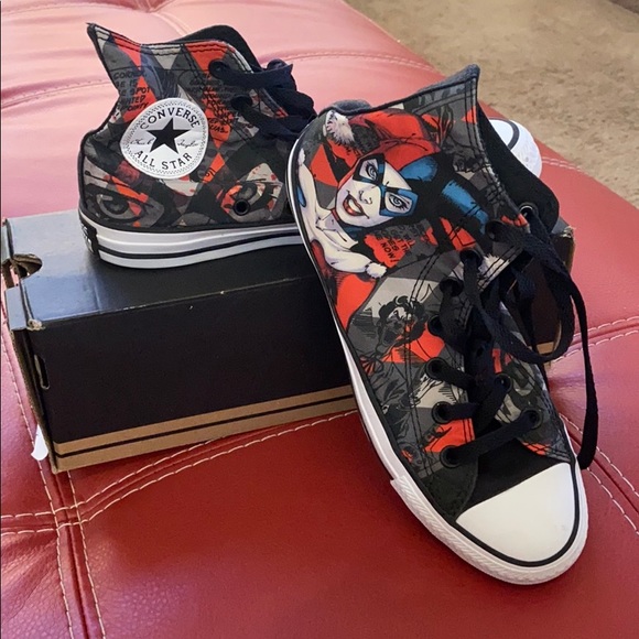 harley quinn converse size 7